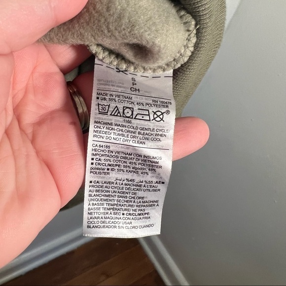 Old Navy Vintage Crew-Neck Sweatshirt Green Camo - Picture 14 of 15